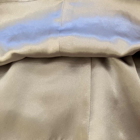 Classic women's suit - Picture 7 of 15